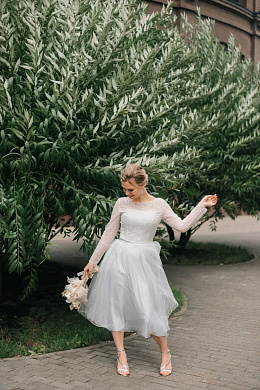 Свадебное платье а-силуэта с рукавами купить или взять напрокат в Москве